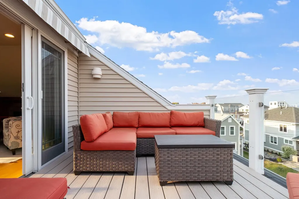 30 Ancient Highway Hampton NH 03842