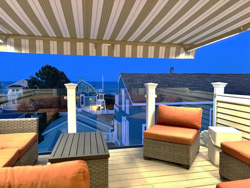 30 Ancient Highway Hampton NH 03842