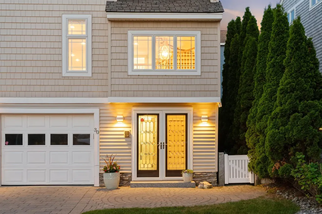 30 Ancient Highway Hampton NH 03842