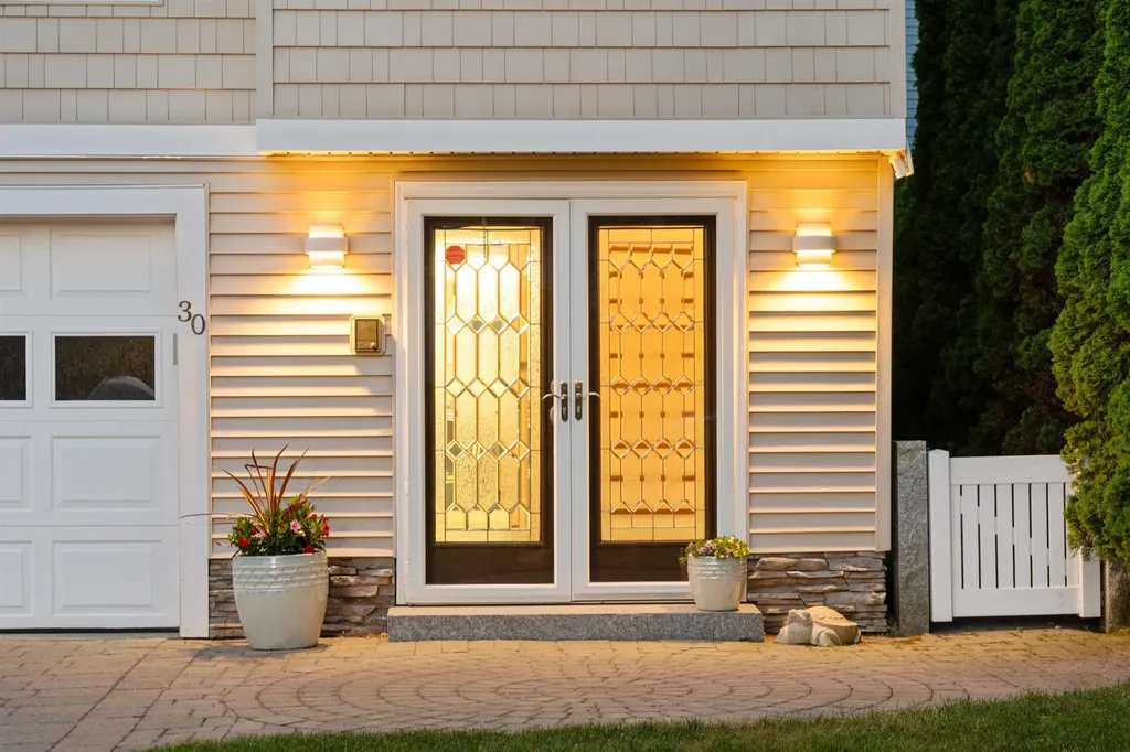 30 Ancient Highway Hampton NH 03842