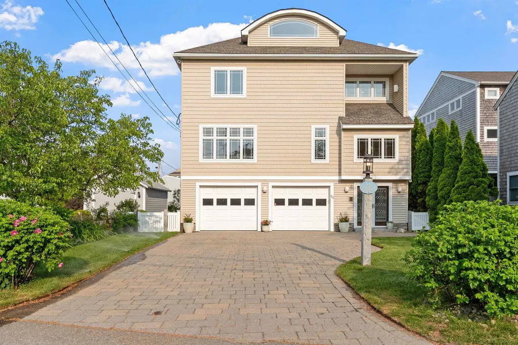 30 Ancient Highway Hampton NH 03842