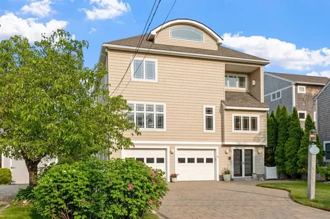 30 Ancient Highway Hampton NH 03842