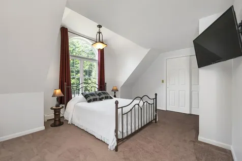 31 Pine Mill Drive Tuftonboro NH 03816