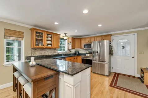 31 Pine Mill Drive Tuftonboro NH 03816