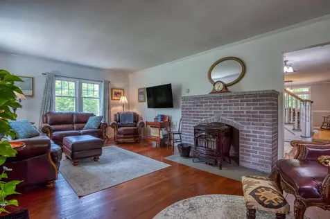 33 Roberts Road Eaton NH 03832