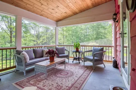 33 Roberts Road Eaton NH 03832