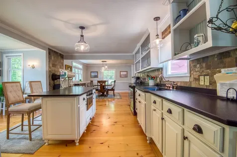 33 Roberts Road Eaton NH 03832