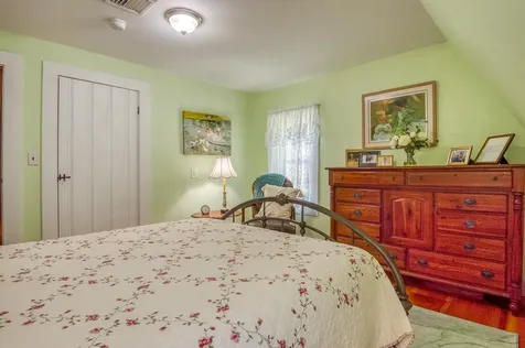 33 Roberts Road Eaton NH 03832