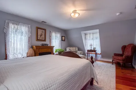 33 Roberts Road Eaton NH 03832