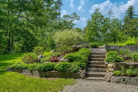 33 Roberts Road Eaton NH 03832