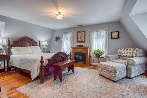 33 Roberts Road Eaton NH 03832