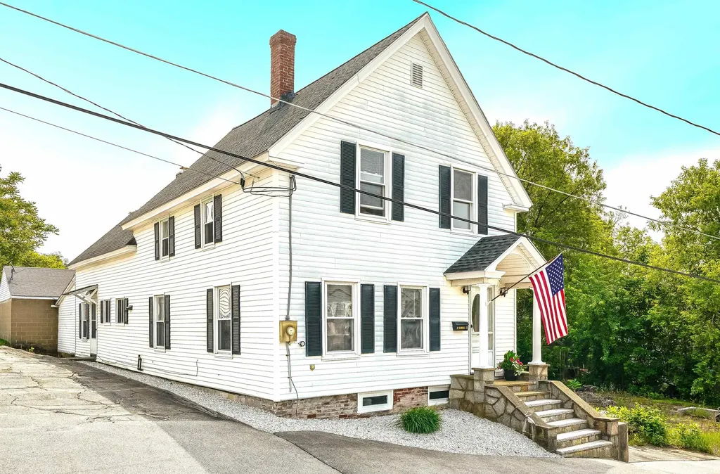 22 Kimball Street Pembroke NH 03275