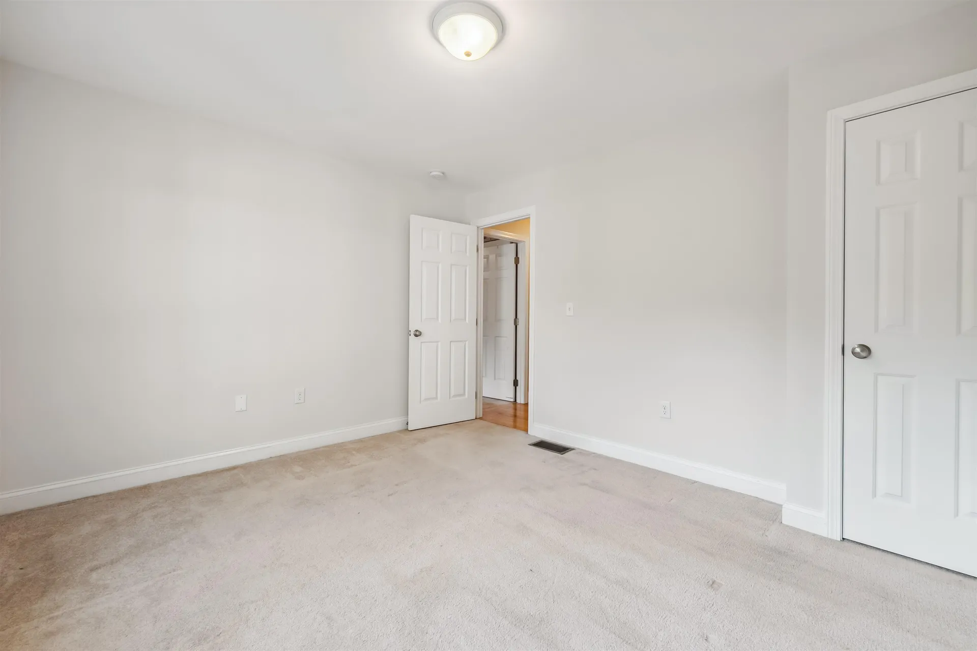 67 Leddy Drive Epping NH 03042