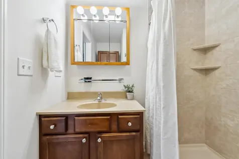 67 Leddy Drive Epping NH 03042