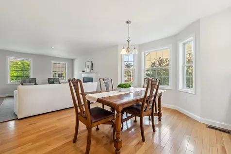 67 Leddy Drive Epping NH 03042