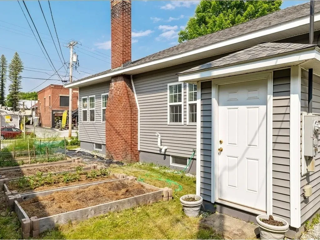 16 Depot Street Enosburg VT 05450