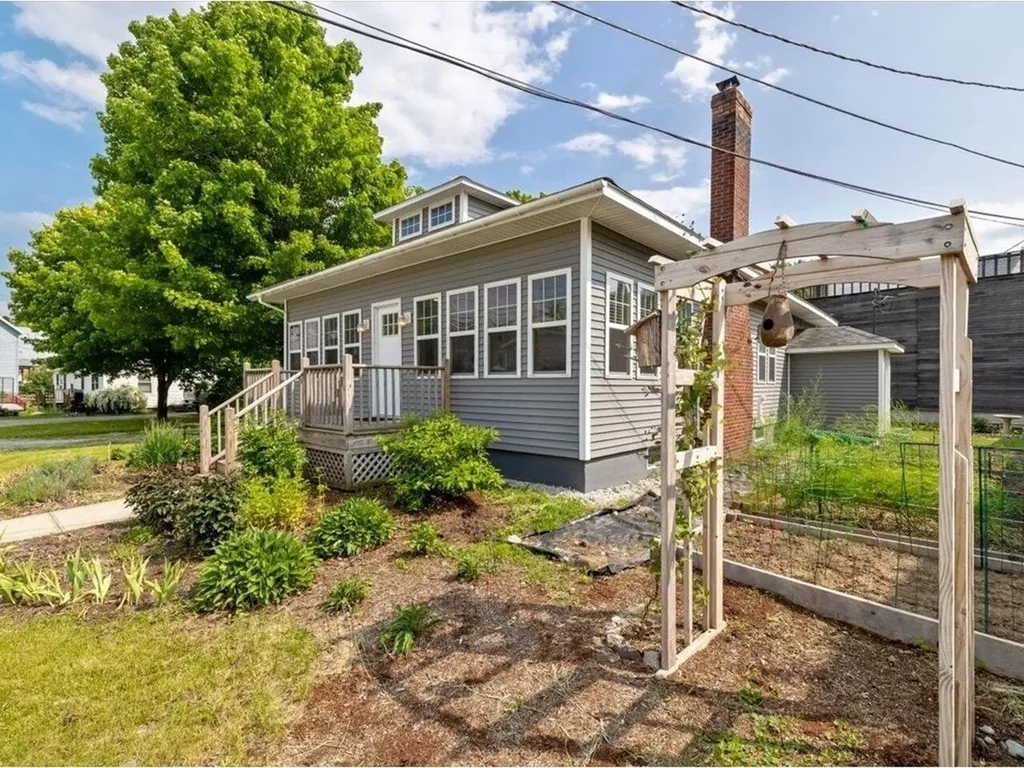 16 Depot Street Enosburg VT 05450