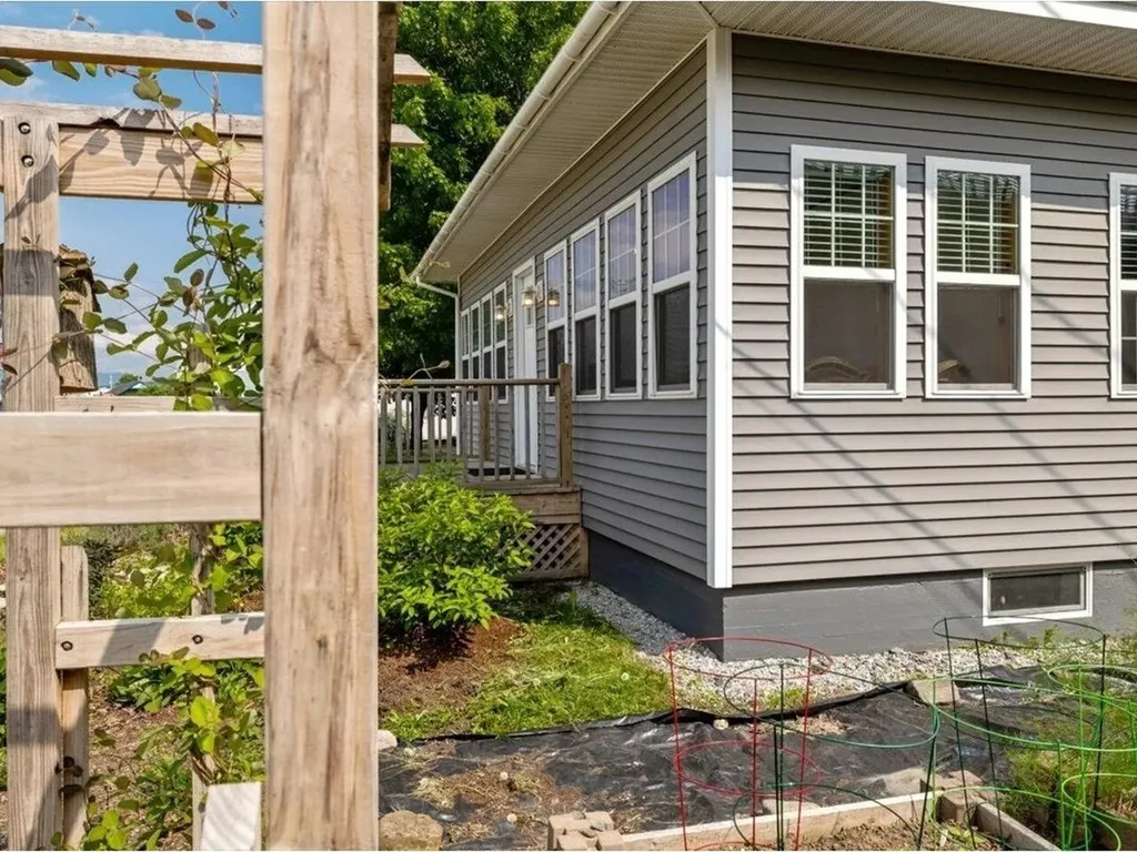 16 Depot Street Enosburg VT 05450