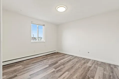 68 Kings Highway Hampton NH 03842