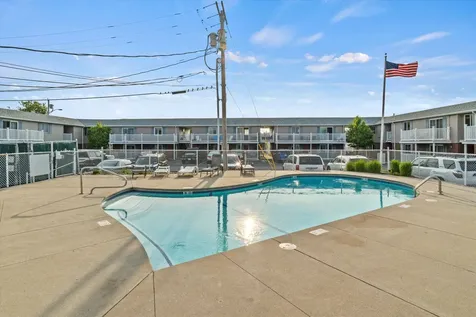 68 Kings Highway Hampton NH 03842