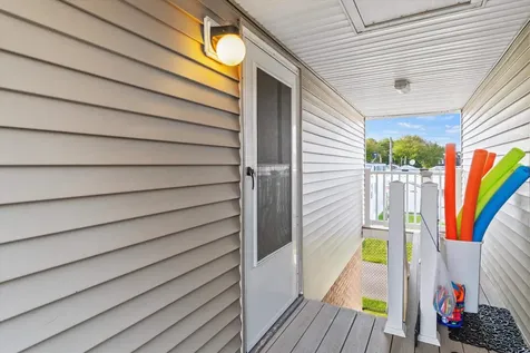 68 Kings Highway Hampton NH 03842
