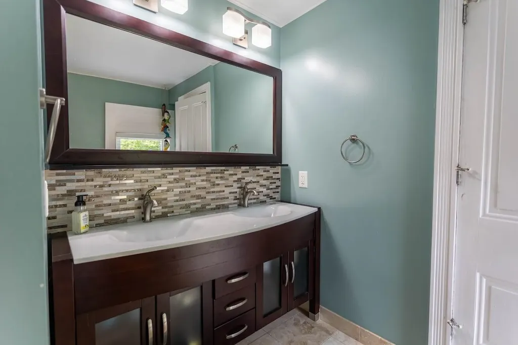 3358 Cochran Road Richmond VT 05477