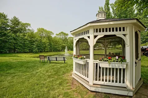 3 Sterling Hill Lane Exeter NH 03833
