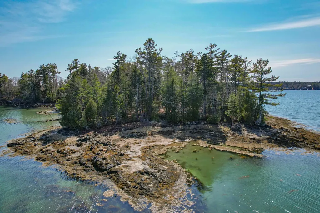 3 Ben Island Harpswell ME 04079