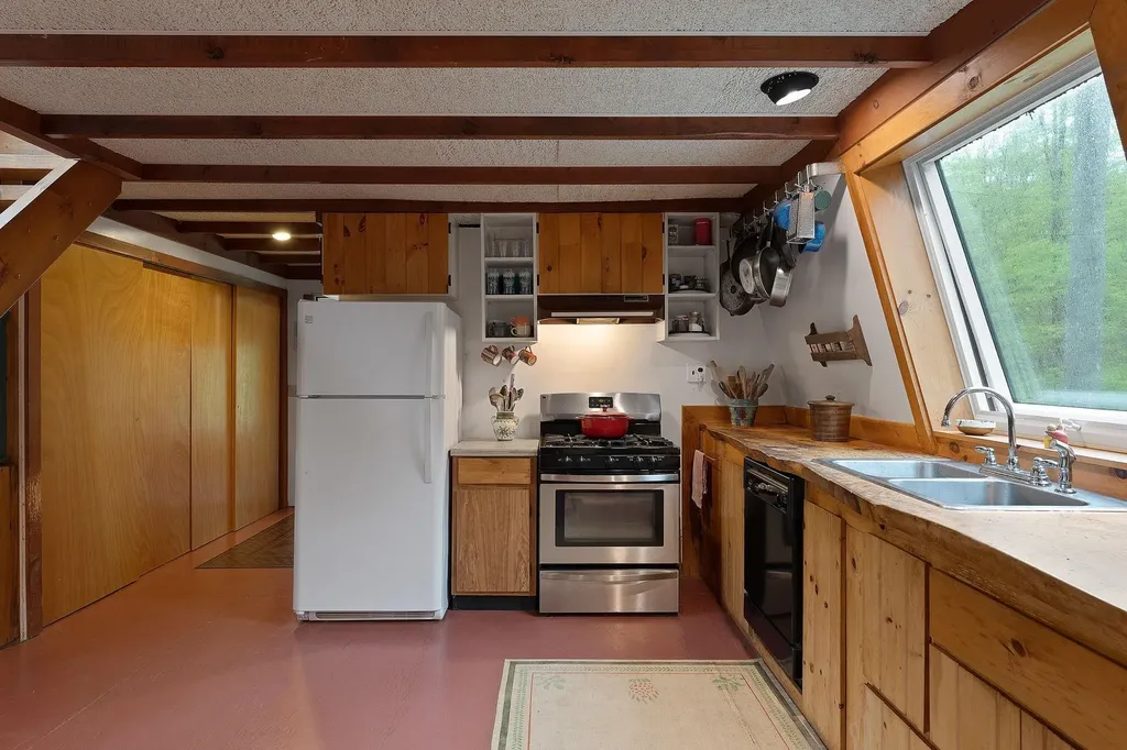 1371 Campbell Road Bethel VT 05032