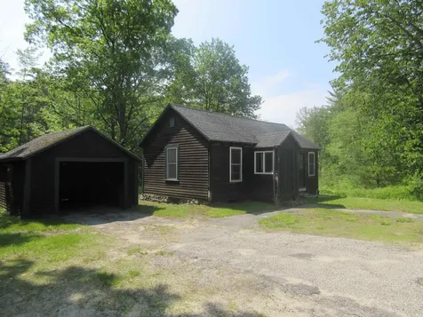 5 Contoocook Falls Road Hillsborough NH 03244