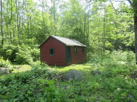 5 Contoocook Falls Road Hillsborough NH 03244