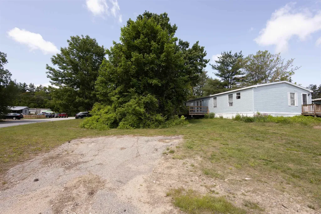 11 Puritan Lane Ossipee NH 03814-6846