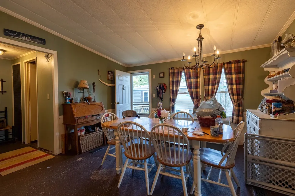 11 Puritan Lane Ossipee NH 03814-6846