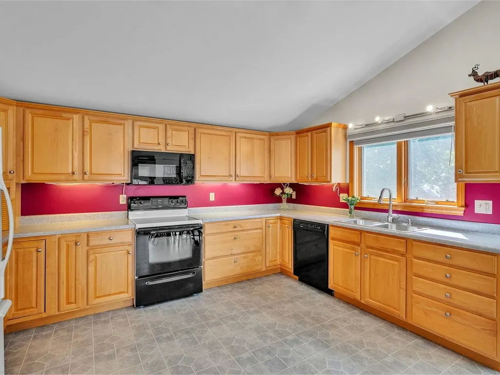 32 South Summit Street Essex Junction VT 05452