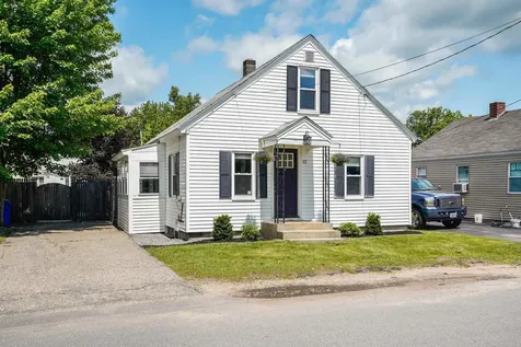 12 Fairview Street Goffstown NH 03102