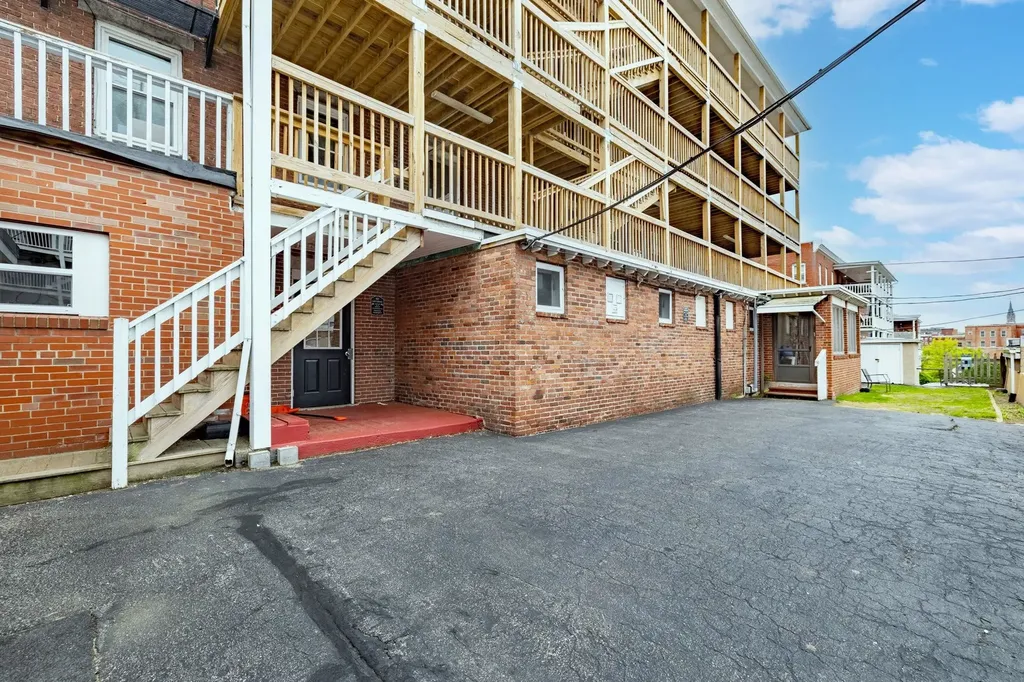 67 Stark Street Manchester NH 03101