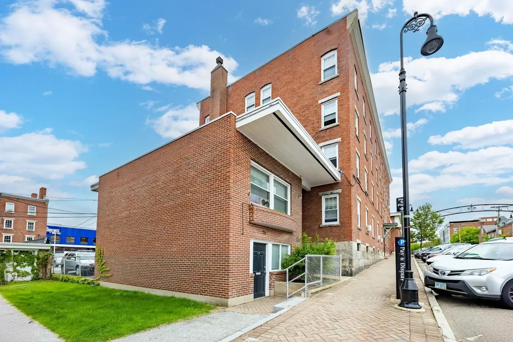 67 Stark Street Manchester NH 03101