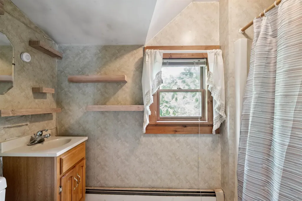 303 Vt Route 110 Chelsea VT 05038