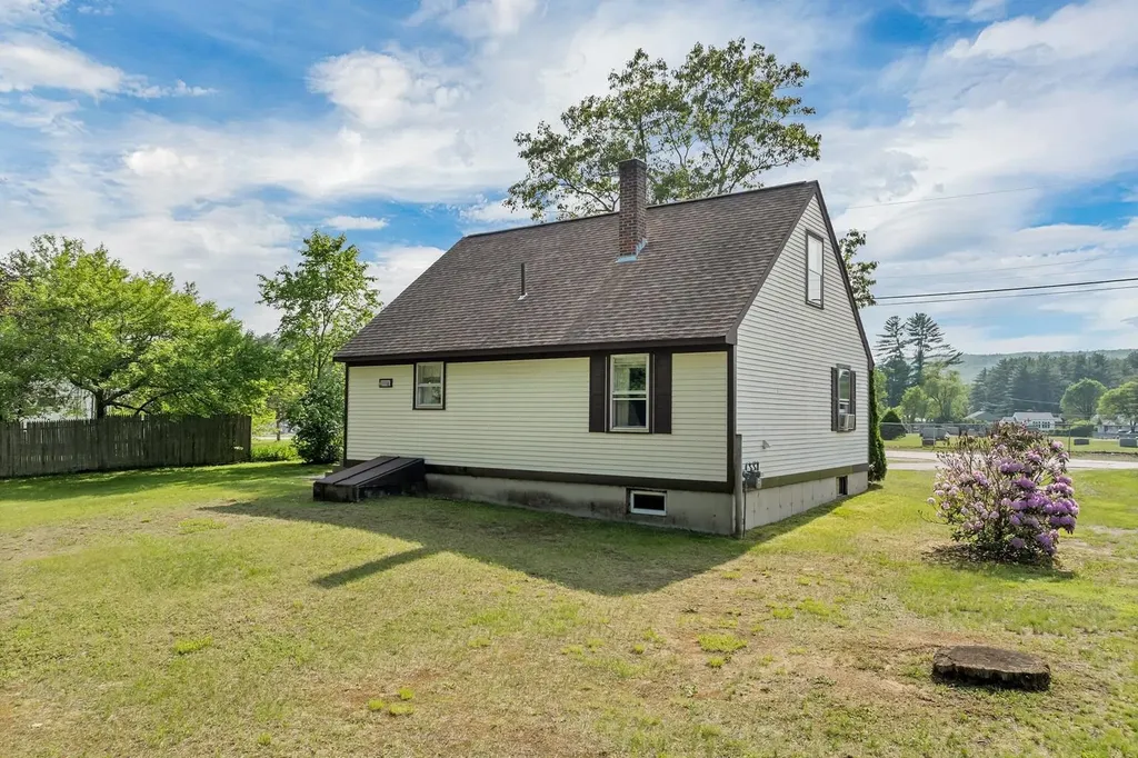 13 Lawndale Avenue Franklin NH 03235