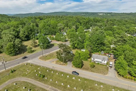 13 Lawndale Avenue Franklin NH 03235