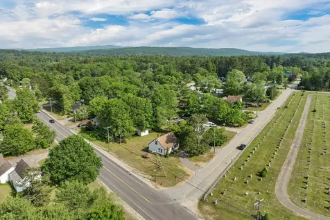 13 Lawndale Avenue Franklin NH 03235