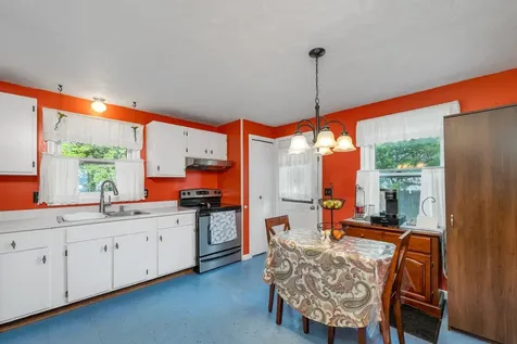 13 Lawndale Avenue Franklin NH 03235