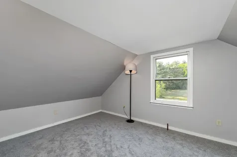 13 Lawndale Avenue Franklin NH 03235