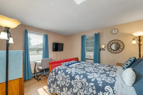 13 Lawndale Avenue Franklin NH 03235