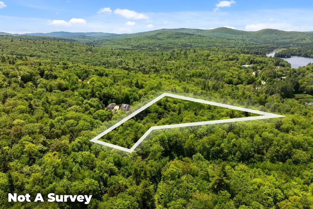 Rocky Ledge Road Windsor NH 03244