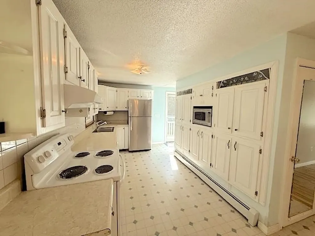 19 Darby Lane Rochester NH 03867