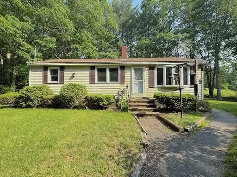 19 Darby Lane Rochester NH 03867