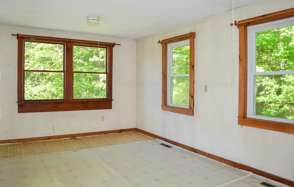 170 Brown Road Harrisville NH 03450