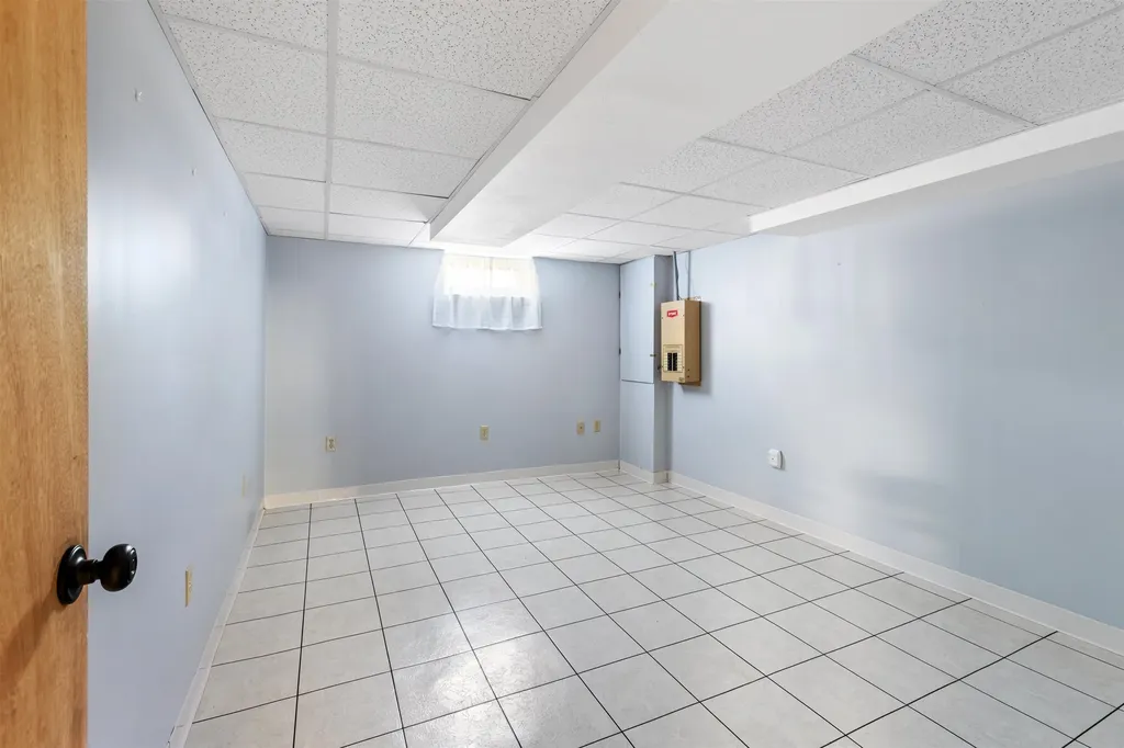 45 Cohas Avenue Manchester NH 03109