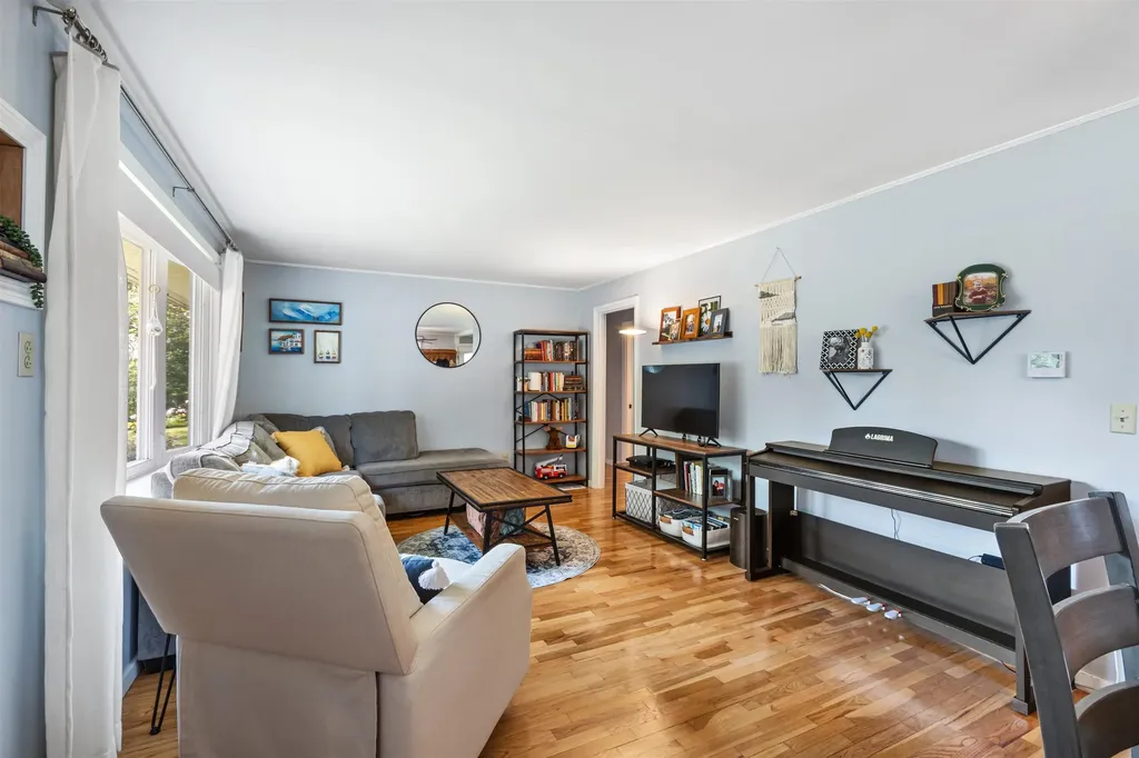 45 Cohas Avenue Manchester NH 03109